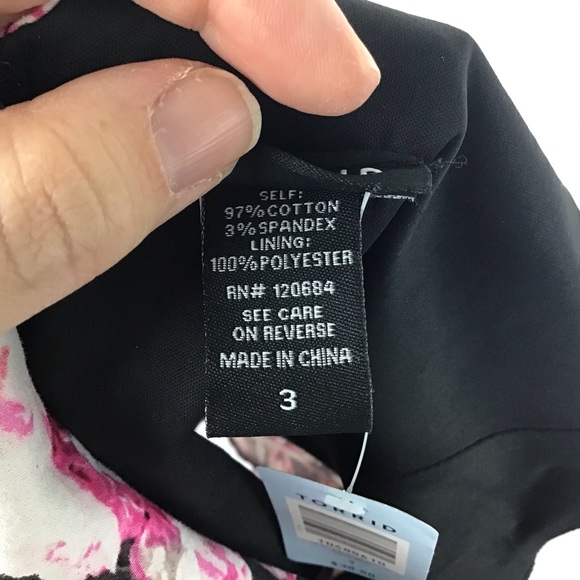 Torrid Rose Print Peplum Top - Picture 4 of 6